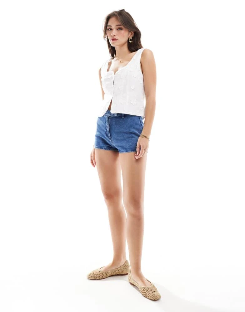 ASOS ASOS DESIGN 3D floral waistcoat in white 4
