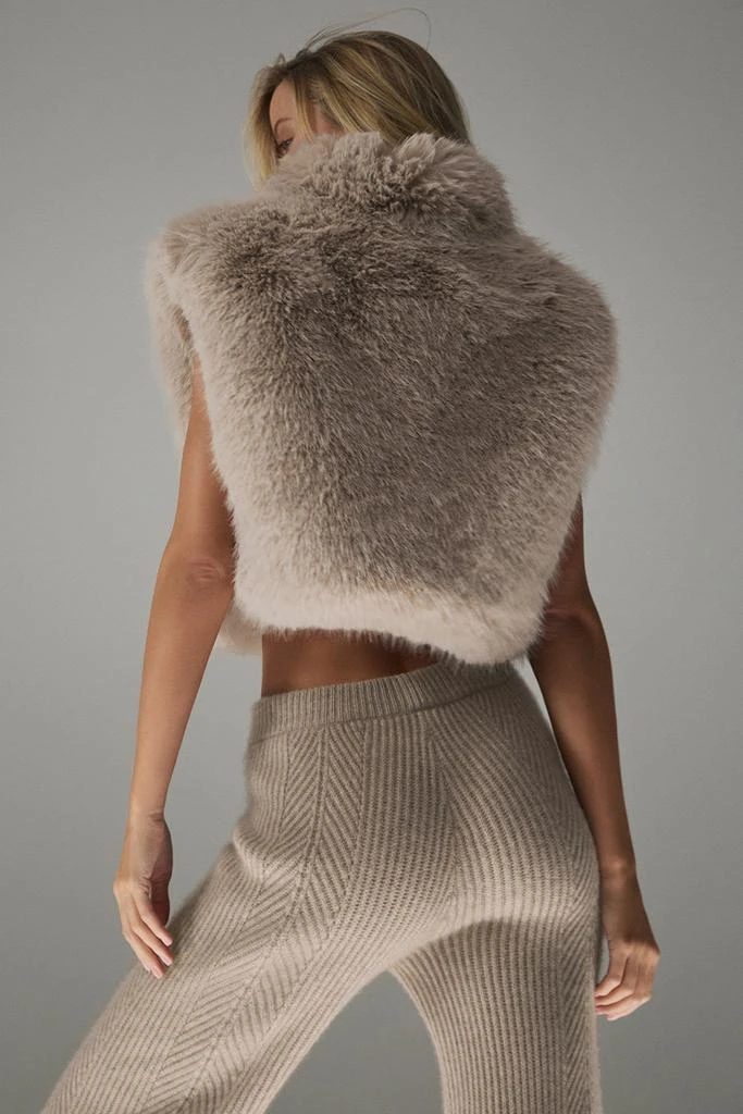 Alo Opulent Faux Fur Cropped Vest - Oat 2