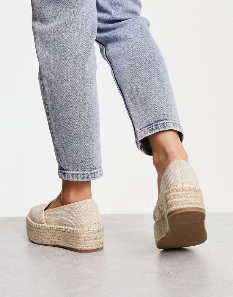 ASOS ASOS DESIGN Wide fit Journal flatform espadrilles in cream 2