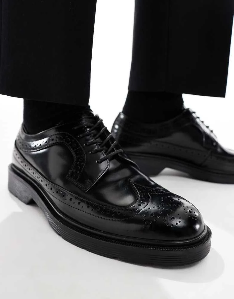 Jack & Jones Jack & Jones leather brogue in black 2