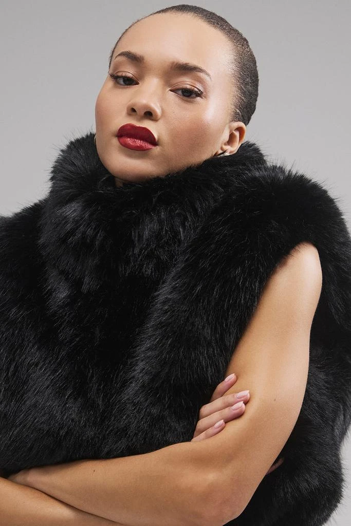 Alo Opulent Faux Fur Cropped Vest - Black 5
