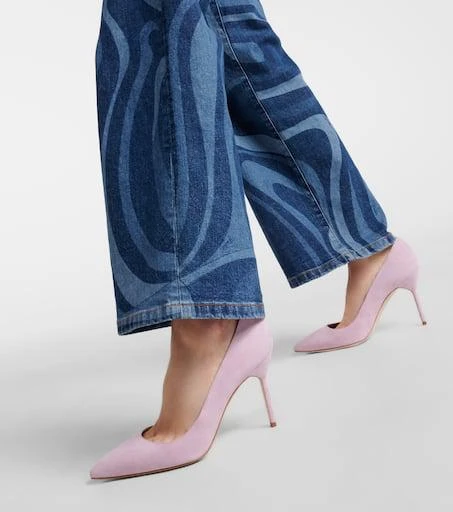 Manolo Blahnik BB 90 suede pumps 4
