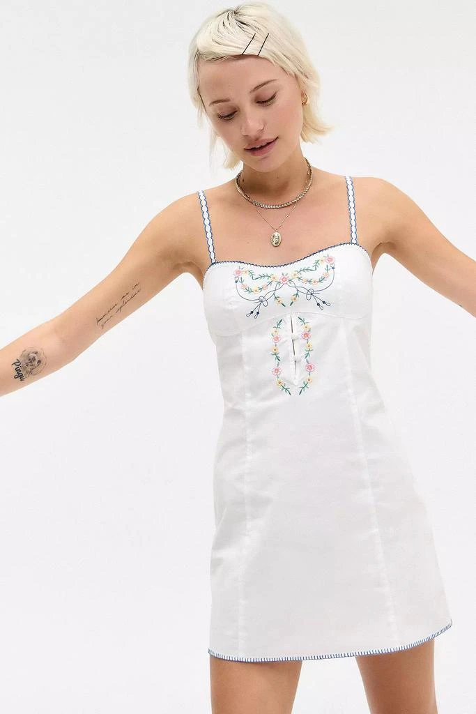 Kimchi Blue Kimchi Blue Aiko Embroidered Mini Dress - Dresses & Skirts -  Compare Prices from 5+ Stores - BeyondStyle