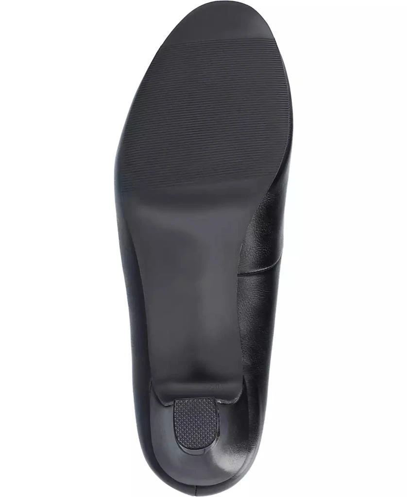 Journee Collection Women's Luu Round Toe Pumps 5
