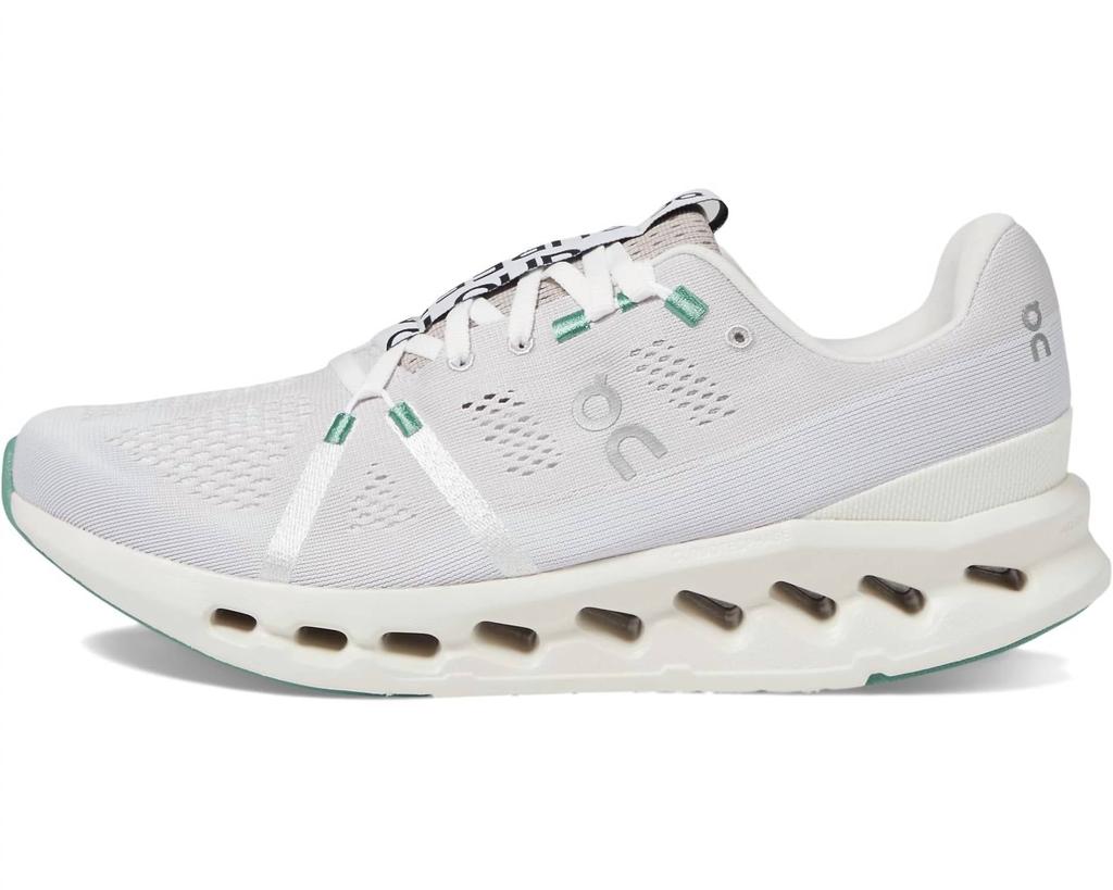On On - Men's Cloudsurfer Sneaker