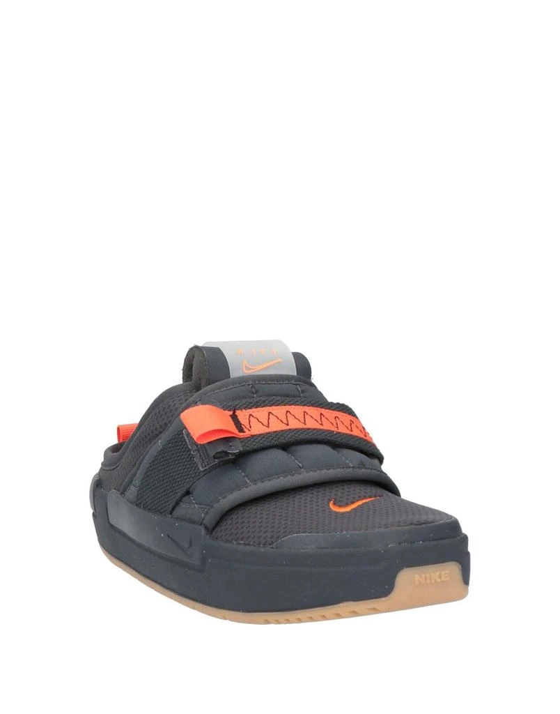 NIKE Sneakers 2
