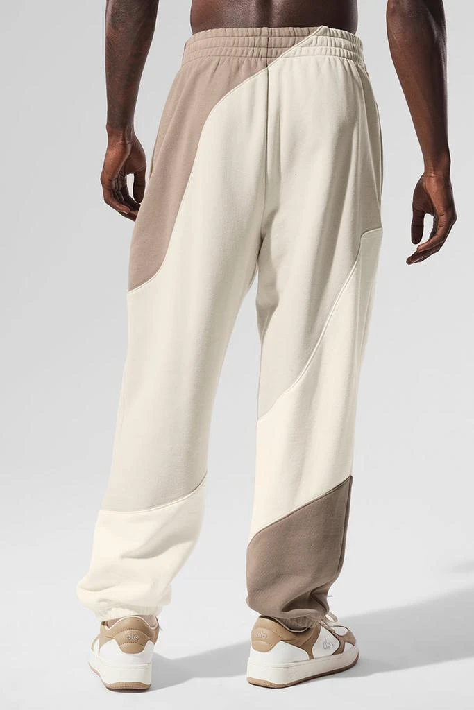 Alo Make Waves Sweatpant - Limestone Tonal 2