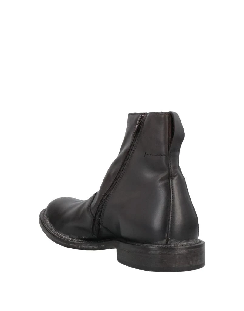 MOMA FOOTWEAR 3