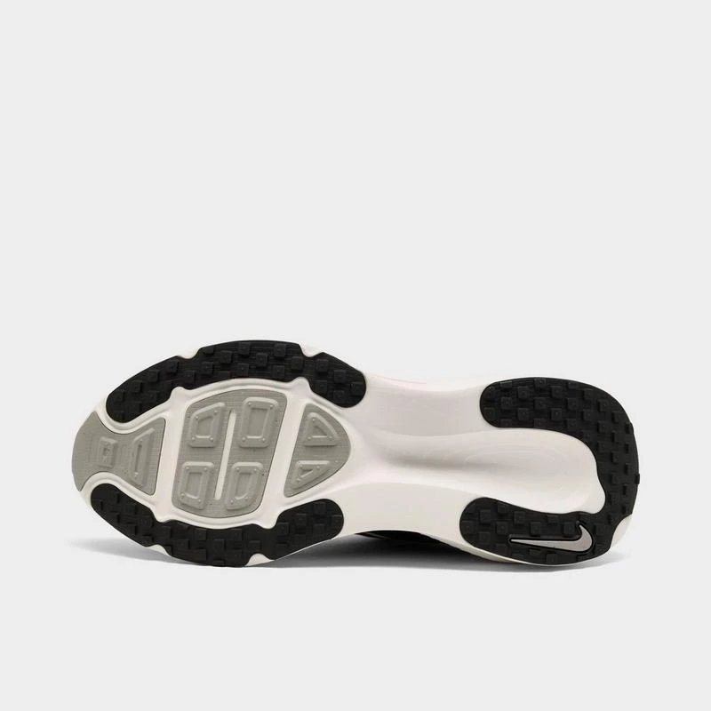 NIKE VOMERO 18 6