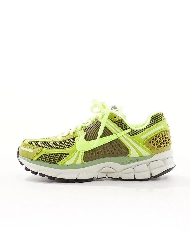 NIKE Nike Zoom Vomero 5 trainers in olive green 2