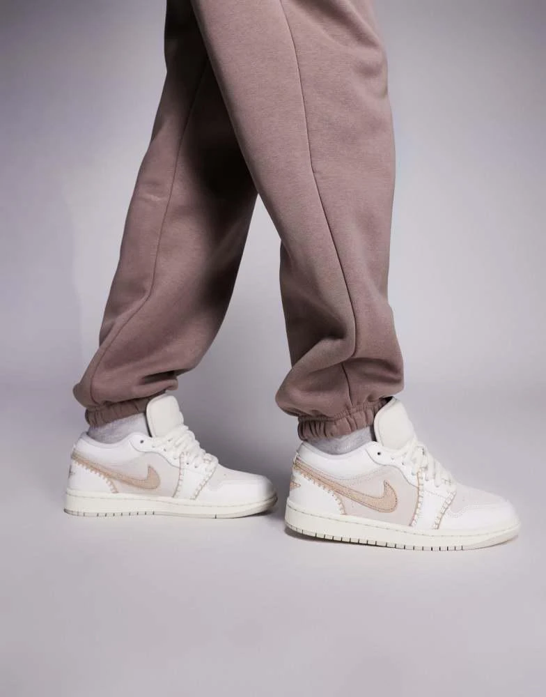 Jordan Nike Air Jordan 1 Low trainers in beige 4