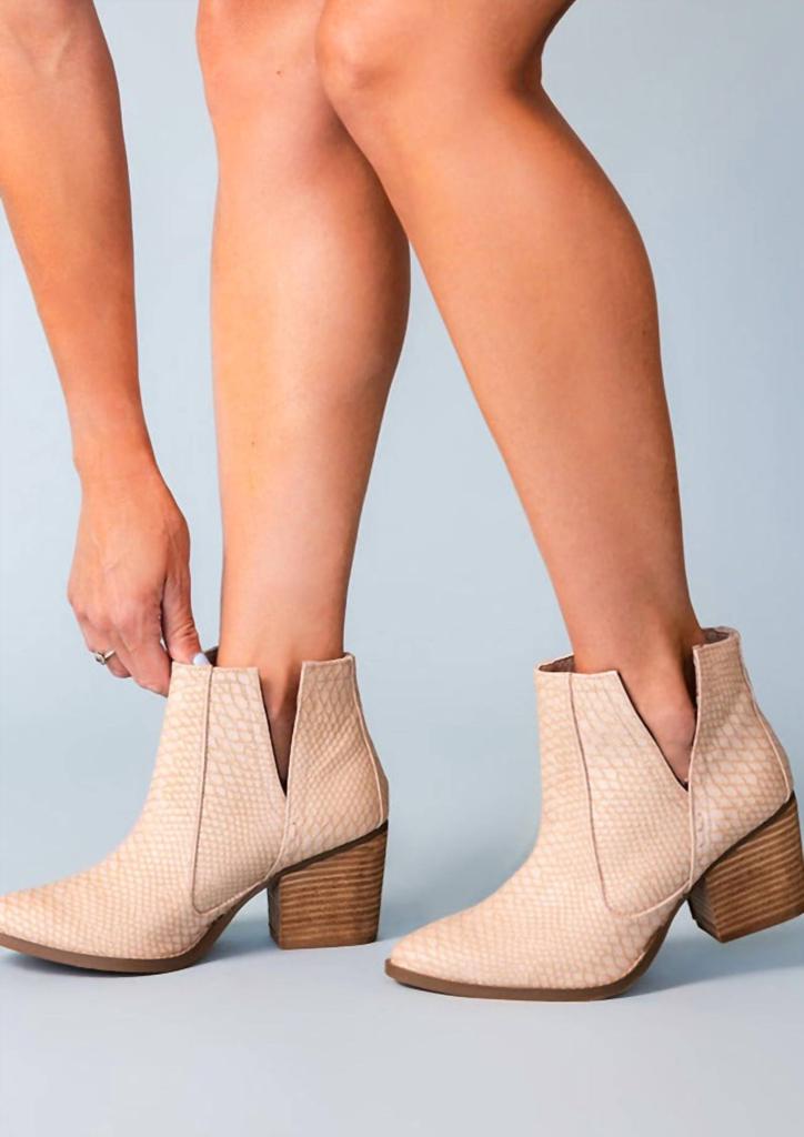 Not Rated Women's Tarim Bootie