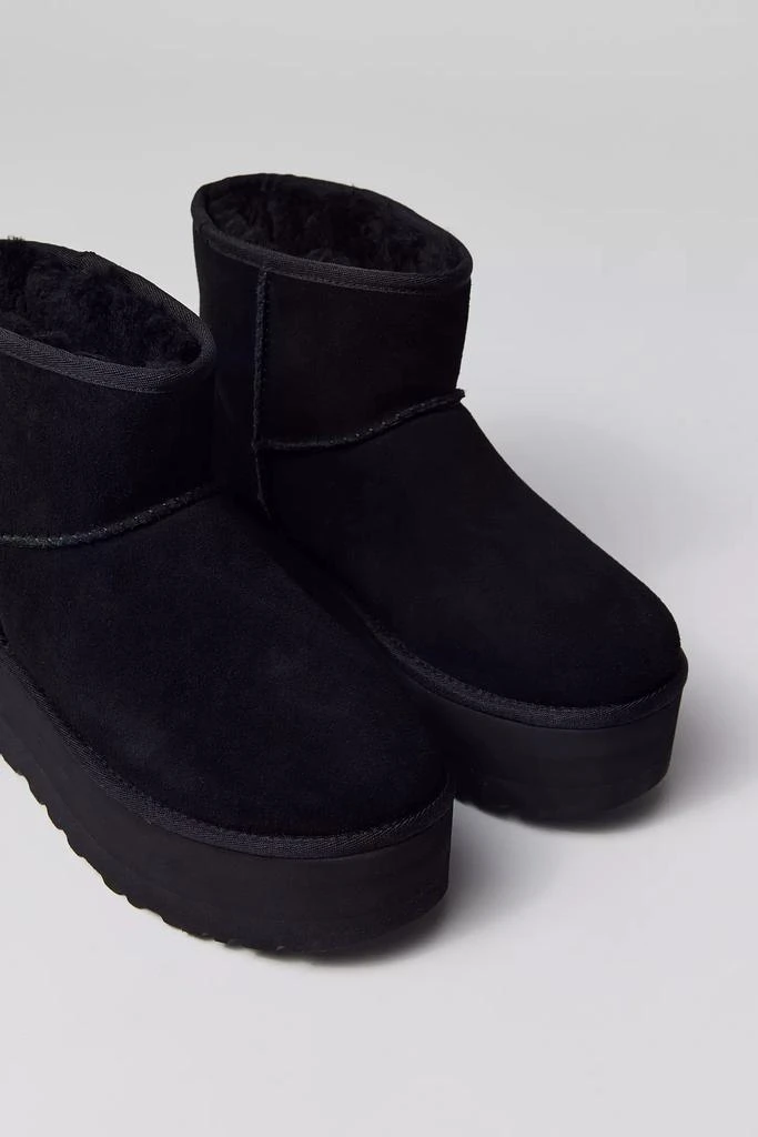 UGG UGG Women's Classic Mini Platform Boot 5