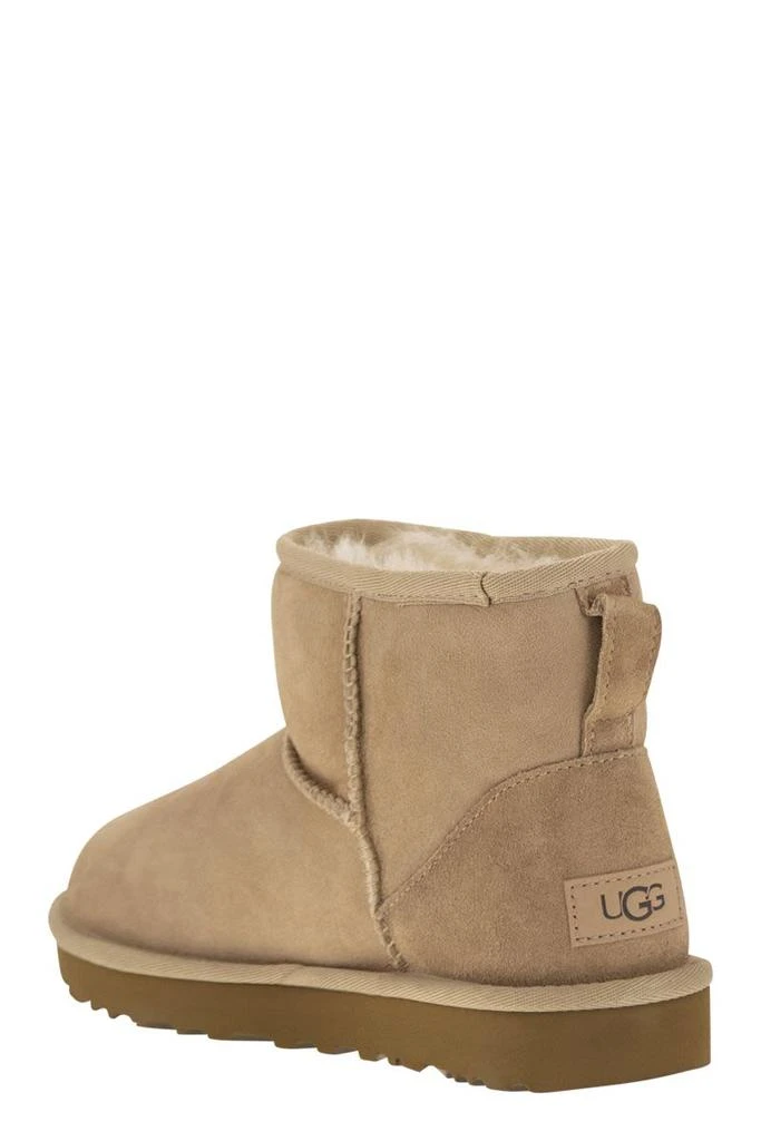 UGG BOOT CLASSIC MINI II 3