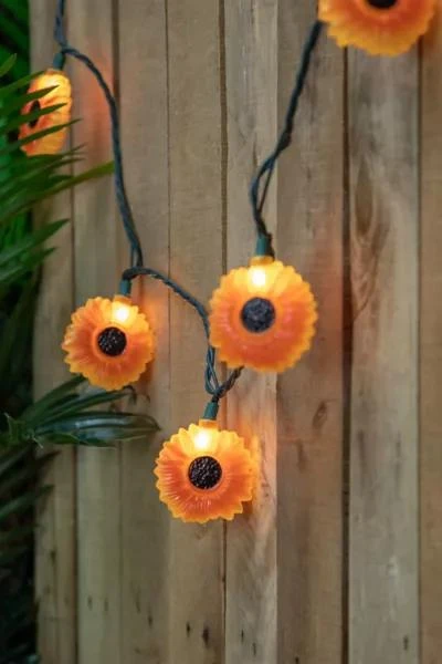 Urban Outfitters Sunflowers 6ft String Lights 2
