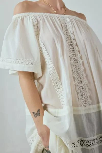 Urban Outfitters UO Lorelai Sheer Lace Off-The-Shoulder Midi Dress 3