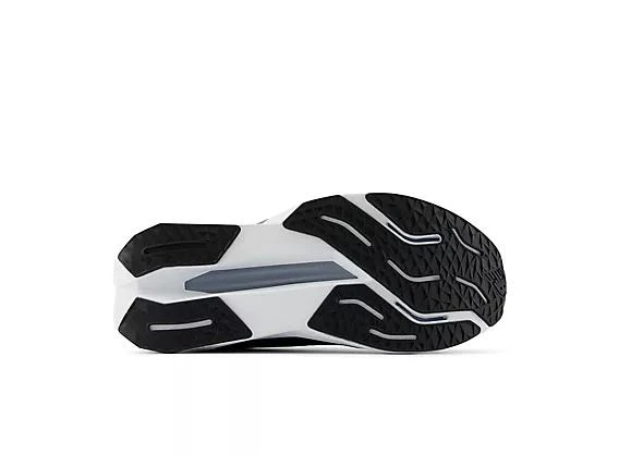 New Balance FuelCell Propel v5 6