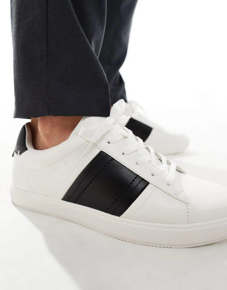 River Island River Island stripe trainers in white 4