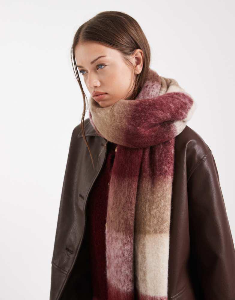 VERO MODA Vero Moda soft boucle scarf in cream and burgundy check