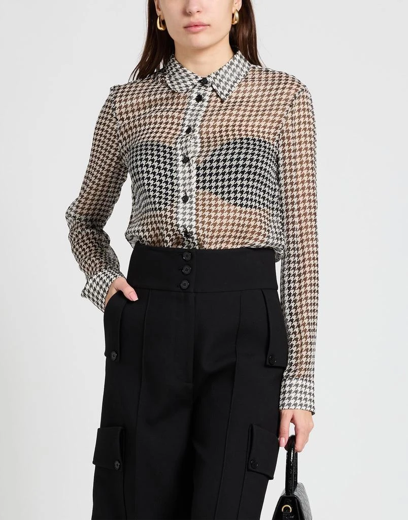 Burberry Patterned shirts
blouses 4