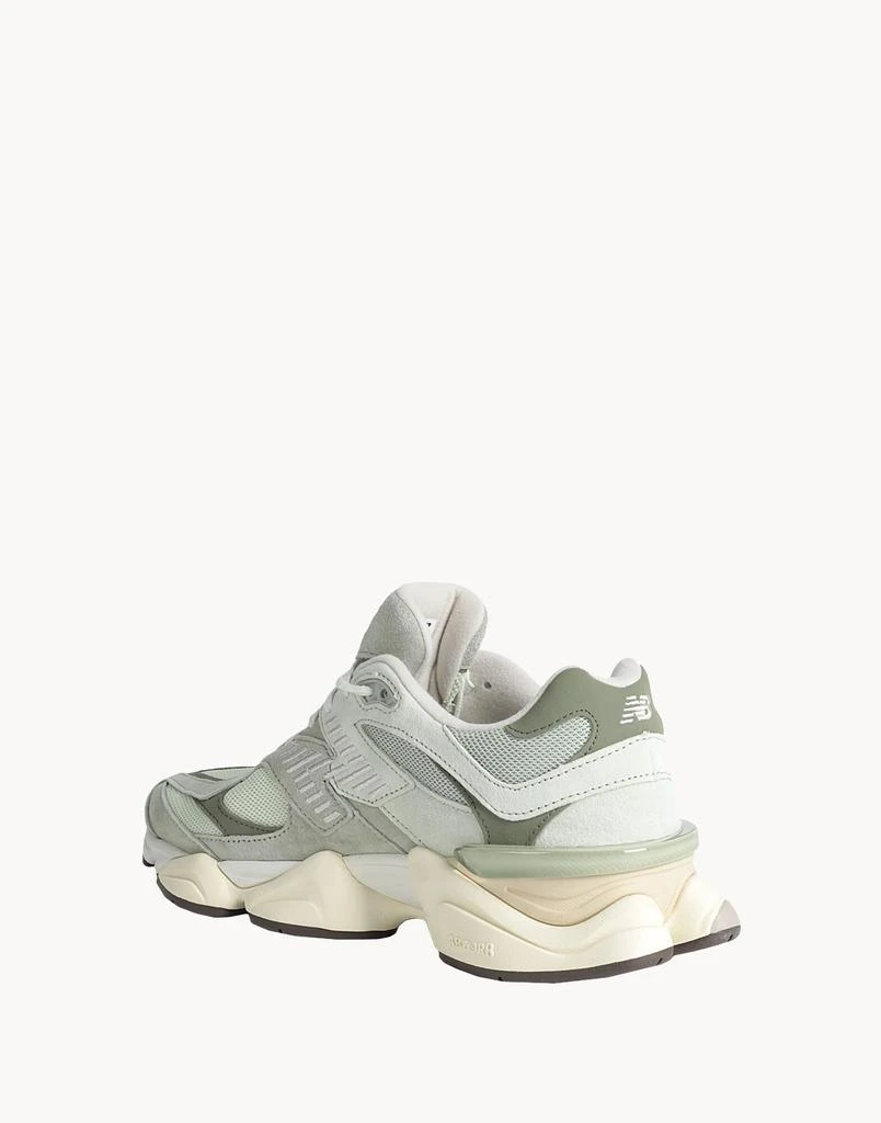 New Balance Sneakers 3