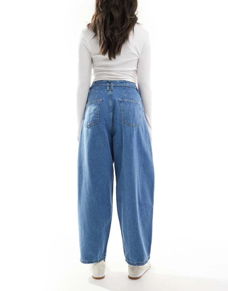 ASOS ASOS DESIGN balloon jeans with tie belt in light mid blue 2