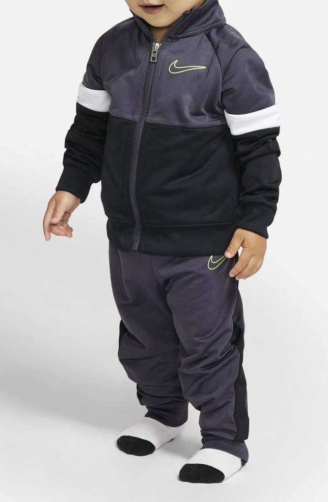NIKE Colorblock Tricot Jacket 
Joggers Set 3