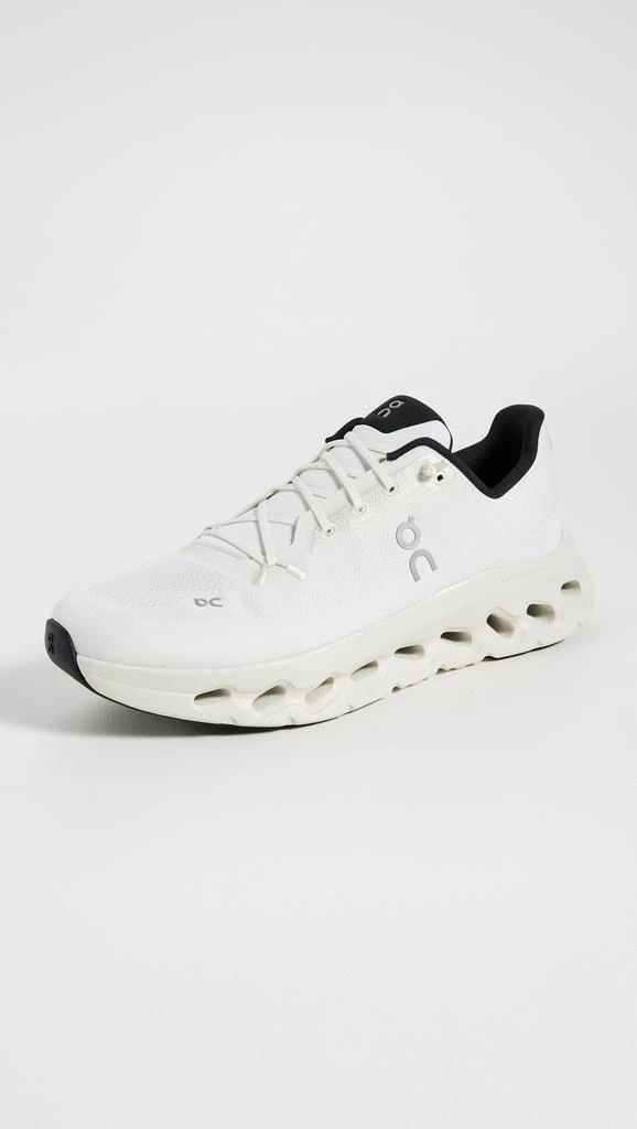 On Cloudtilt Sneakers 1
