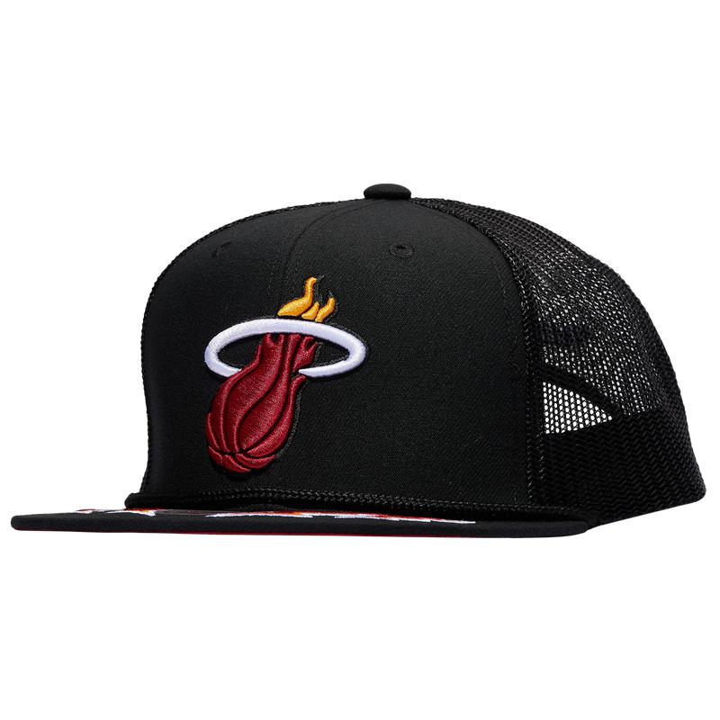 Mitchell & Ness Mitchell & Ness Heat Recharge Trucker Hat - Men's