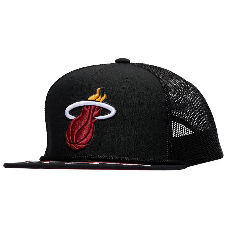 Mitchell & Ness Mitchell & Ness Heat Recharge Trucker Hat - Men's 1