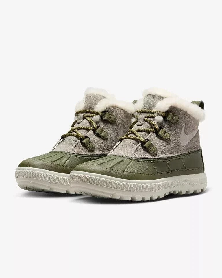 NIKE Woodside Chukka 2 537345-200 Boots Womens US 6 Green Faux Fur Ankle RHS1829 1