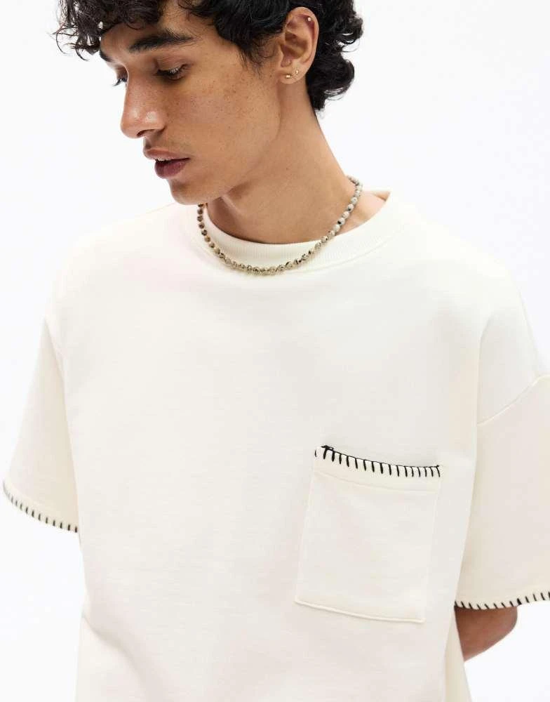 Pull&Bear Pull&Bear t-shirt with contrast seams in white 1