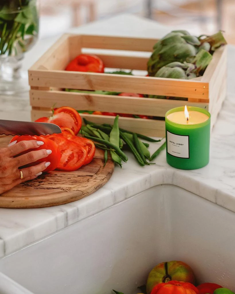 Hotel Lobby Candle Hamptons Candle, 9.75 oz. 4