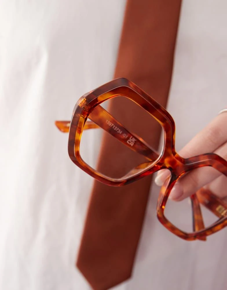 Reclaimed Vintage Reclaimed Vintage oversized 70s hexagon blue light glasses in tortoiseshell 2