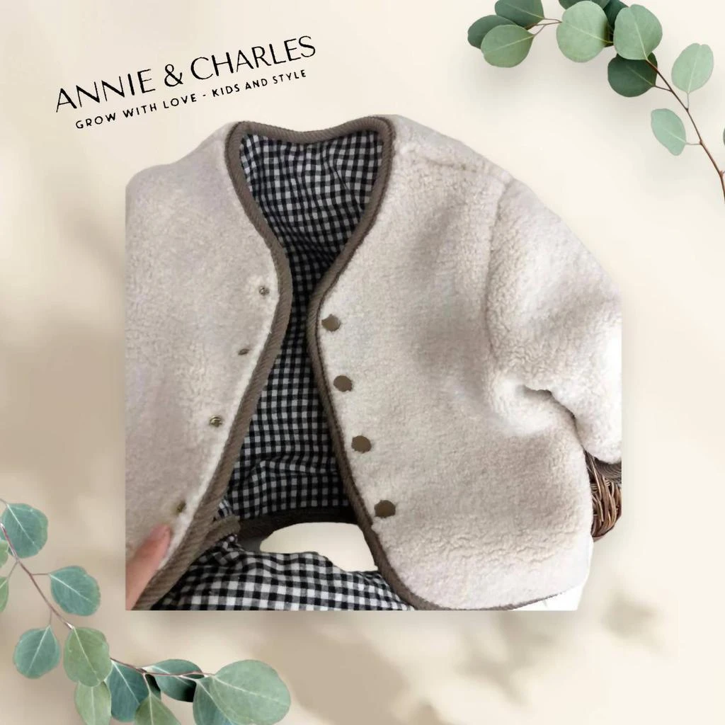 Annie
Charles Annie
Charles - Girl
s Fluffy Reversible Jacket 5