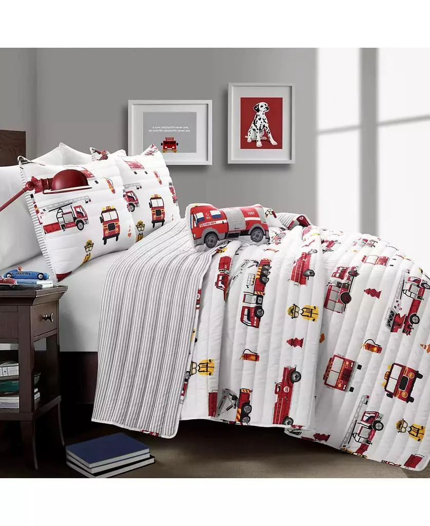 Macy's Kids Fire Truck 4-Pc. Quilt Set 7