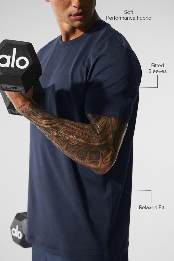 Alo Conquer Reform Crewneck Short Sleeve - Navy