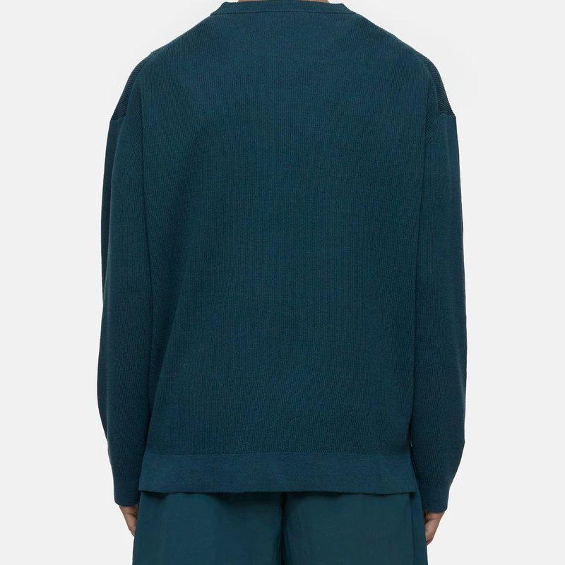 Closed Knitted Sweater 2