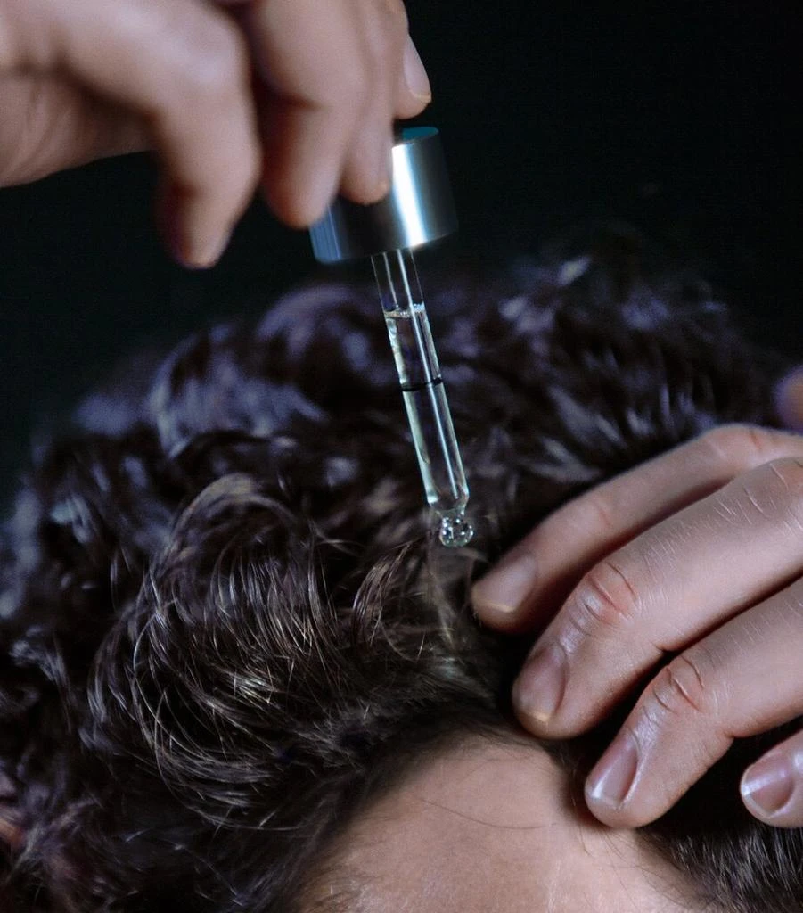Sisley Hair Rituel Revitalizing Fortifying Serum for the Scalp (60ml) 4