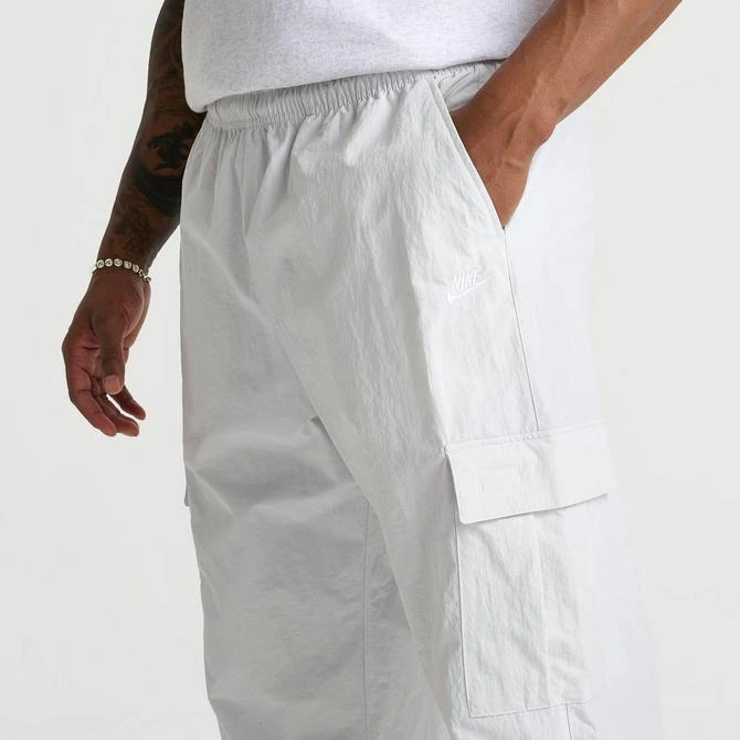 NIKE Men's Nike Club Woven Cargo Pants 9