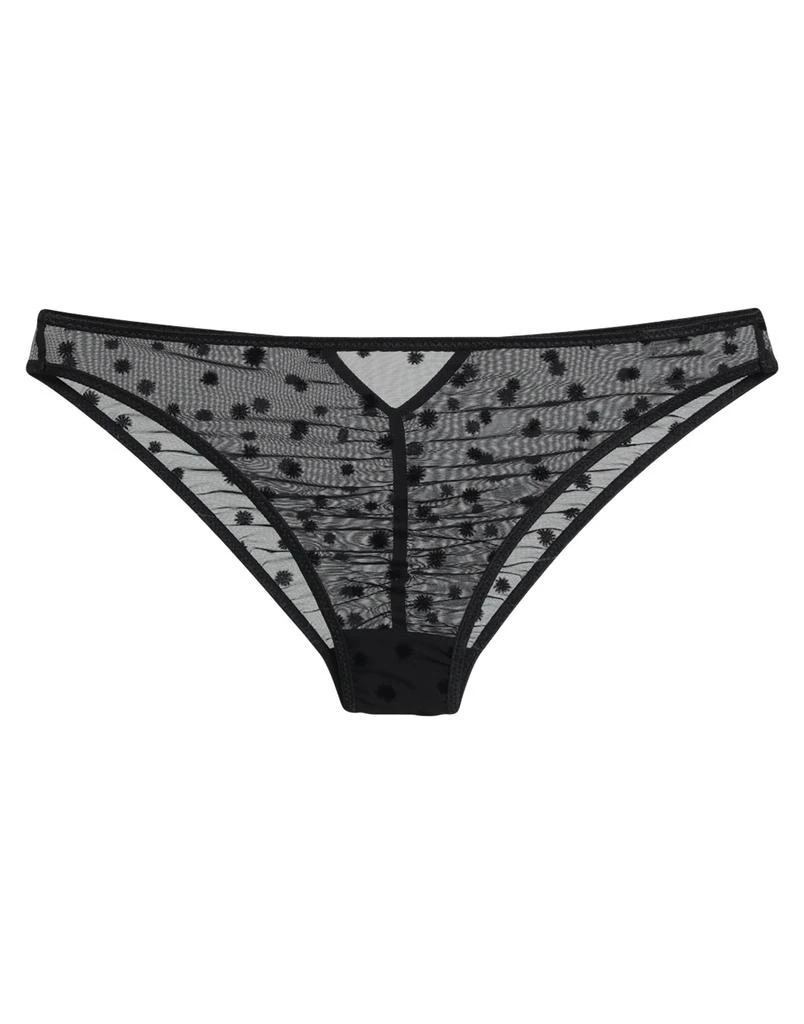 LE PETIT TROU Brief 1