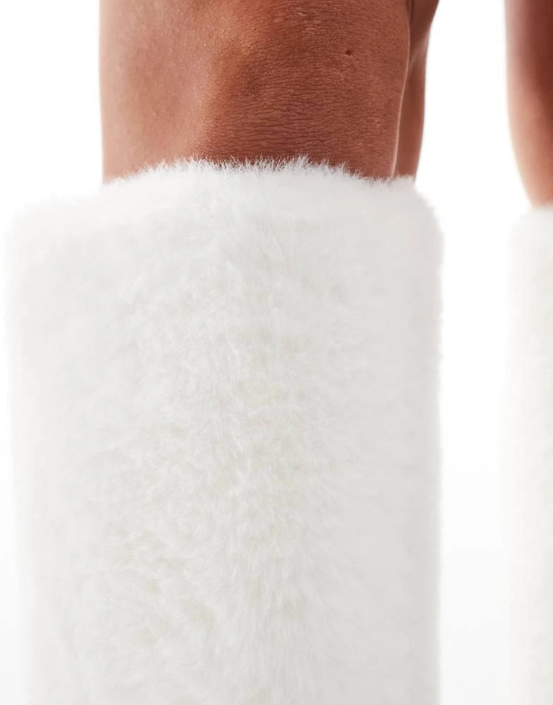 SIMMI Shoes Simmi London Louie Foldover Fur knee boot in White 4