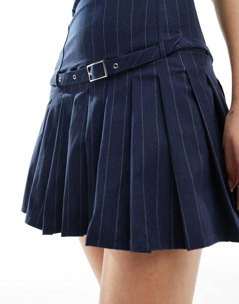 Bershka Bershka halterneck tailored mini dress in navy stripe 2