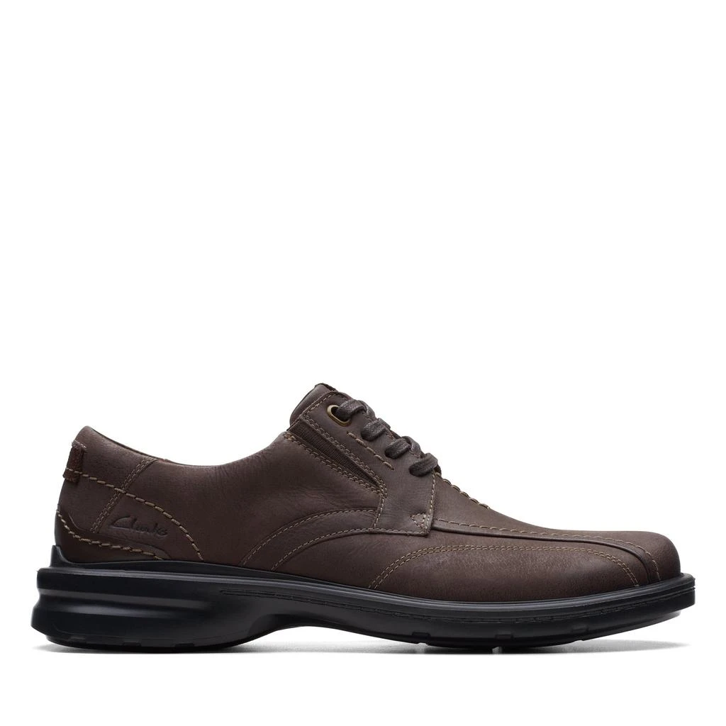 Clarks Gessler Lace in Brown Leather