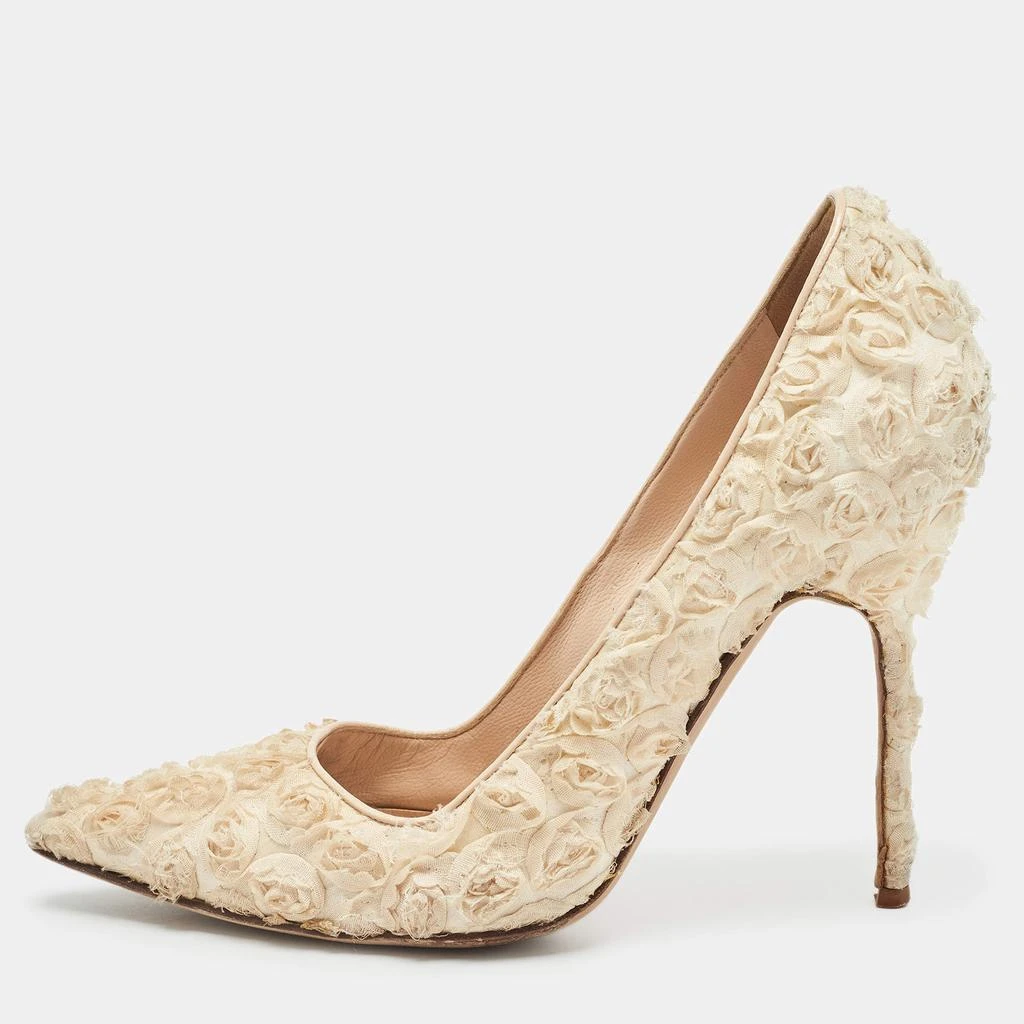 Manolo Blahnik Manolo Blahnik Cream Fabric Floral Pumps Size 37 1