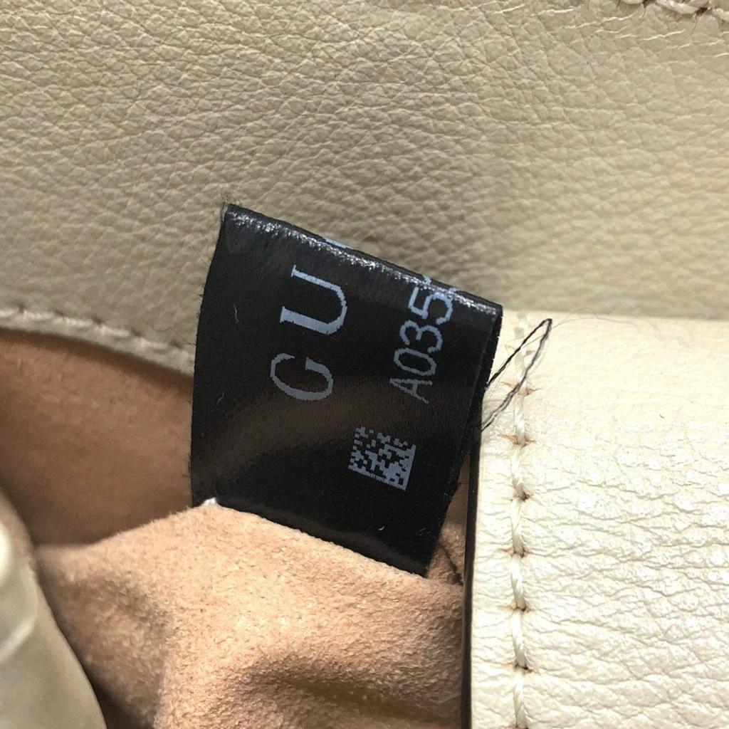 Gucci Gucci White GG Marmont bag 11