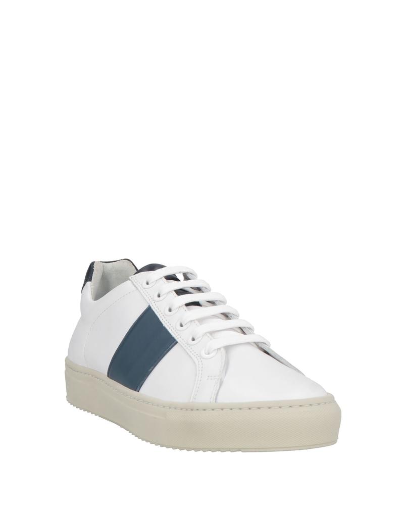 NATIONAL STANDARD Sneakers