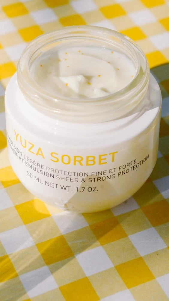 erborian Yuza Sorbet - Vitamin C Face Cream 4