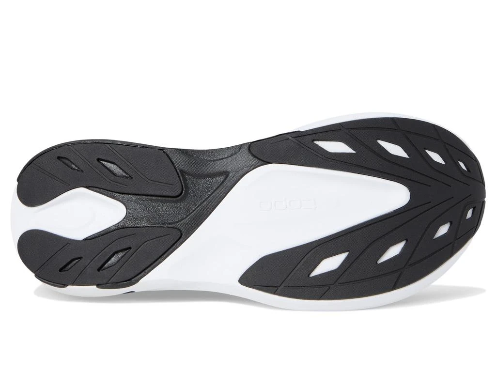 TOPO ATHLETIC Aura 3