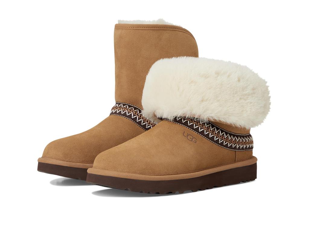 UGG Classic Short Cresent